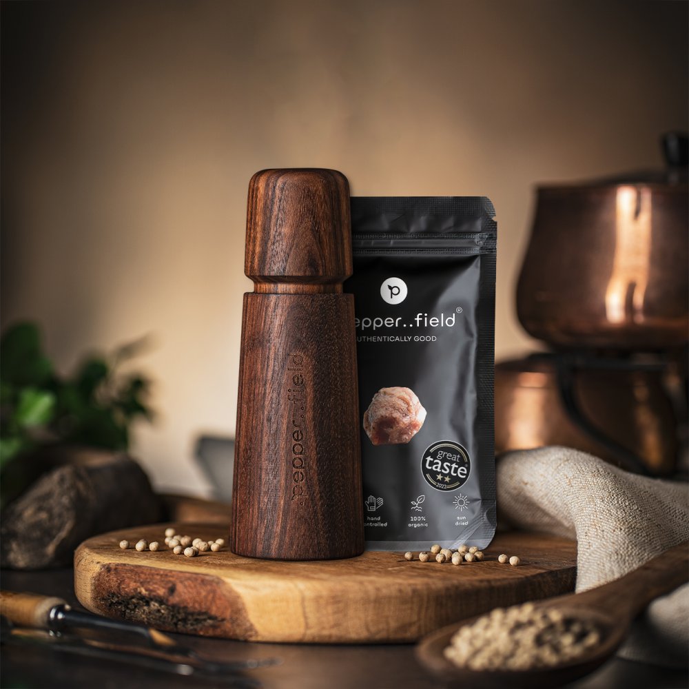 Brown Scandinavian Grinder with pepper (17 cm) + red pepper (50 g)