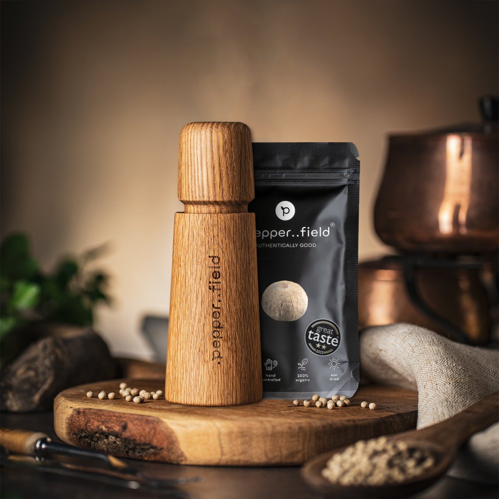 Natural Scandinavian Grinder on pepper (17 cm) + white pepper (50 g)